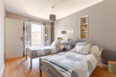 Maison De Ville Avec Garage Et Terrasse Lourdes Zewnętrze zdjęcie